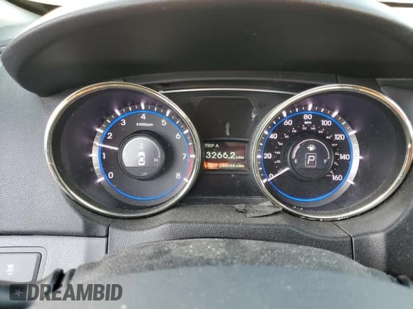 ✅ 2013 Hyundai Sonata GLS • VIN: 5NPEB4AC8DH527731 • Lot: 77269524. Listed on Copart with 244,564 mi. Free auction sales archive from the USA and detailed vehicle history report at DreamBid. Image 9.