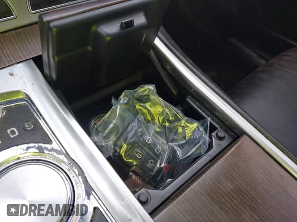 ✅ 2012 Jaguar XF • VIN: SAJWA0FB2CLS35990 • Лот: 43521565. Опубликован ранее на IAAI с пробегом 123 610 миль. Бесплатный доступ к архиву аукционных продаж из США и подробный отчёт об истории автомобиля на DreamBid. Изображение 11.