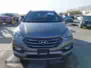 2017 Hyundai Santa Fe 2.0T z VIN 5XYZU4LA7HG406516, wystawiony jako IAAI lot #41847977 z przebiegiem 105 299 mil mil oraz . Historia ofert i sprzedaży dostępna na DreamBid. Obrazek 12.
