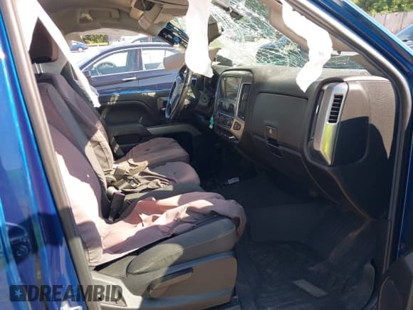 ✅ 2019 Chevrolet Silverado 1500 LT • VIN: 2GCVKPECXK1175049 • Lot: 42763309. Wystawiony na IAAI z przebiegiem 138 069 mil. Bezpłatny archiwum sprzedaży aukcyjnych z USA i szczegółowy raport historii pojazdu na DreamBid. Zdjęcie 5.