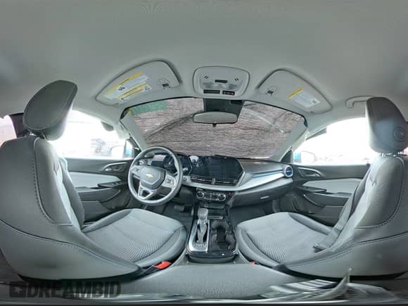 2025 Chevrolet Trax LT z VIN KL77LHEP5SC043418, wystawiony jako Copart lot #81254775 z przebiegiem 13 629 mil mil oraz Szkoda całkowita • Salvage title. Historia ofert i sprzedaży dostępna na DreamBid. Obrazek 15.