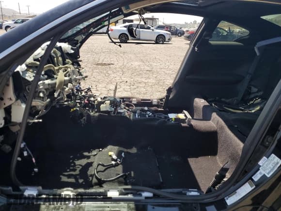 ✅ 2017 Infiniti Q60 Sport • VIN: JN1EV7EK0HM363223 • Лот: 68101835. Опубликован ранее на Copart с пробегом Не указан. Бесплатный доступ к архиву аукционных продаж из США и подробный отчёт об истории автомобиля на DreamBid. Изображение 7.