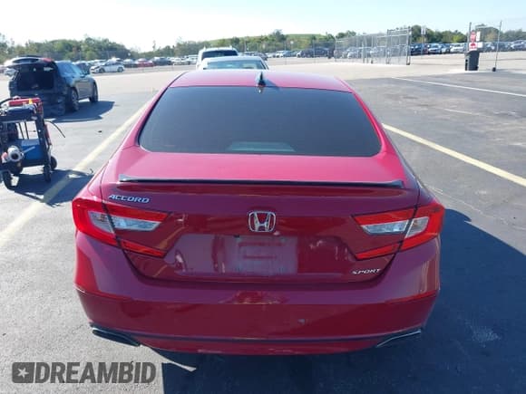 ✅ 2022 Honda Accord Sport • VIN: 1HGCV1F36NA039877 • Lot: 43562320. Wystawiony na IAAI z przebiegiem 60 273 mil. Bezpłatny archiwum sprzedaży aukcyjnych z USA i szczegółowy raport historii pojazdu na DreamBid. Zdjęcie 16.