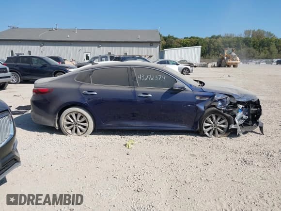 ✅ 2018 Kia Optima LX • VIN: 5XXGT4L35JG247405 • Lot: 43272379. Wystawiony na IAAI z przebiegiem 96 791 mil. Bezpłatny archiwum sprzedaży aukcyjnych z USA i szczegółowy raport historii pojazdu na DreamBid. Zdjęcie 13.