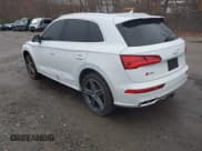 ✅ 2020 Audi SQ5 Premium Plus • VIN: WA1B4AFYXL2040461 • Lot: 41878047. Wystawiony na IAAI z przebiegiem 88 875 mil. Bezpłatny archiwum sprzedaży aukcyjnych z USA i szczegółowy raport historii pojazdu na DreamBid. Zdjęcie 3.