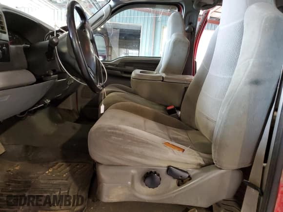 ✅ 2004 Ford F-350 XL • VIN: 1FTSW31PX4EA85412 • Lot: 57989165. Listed on Copart with 337,878 mi. Free auction sales archive from the USA and detailed vehicle history report at DreamBid. Image 7.