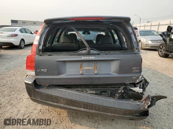 ✅ 2005 Volvo V70 • VIN: YV1SJ592152516090 • Lot: 63758544. Wystawiony na Copart z przebiegiem 428 318 mil. Bezpłatny archiwum sprzedaży aukcyjnych z USA i szczegółowy raport historii pojazdu na DreamBid. Zdjęcie 6.