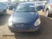 2009 Hyundai Accent Auto GLS z VIN KMHCN46C39U288766, wystawiony jako Copart lot #73111784 z przebiegiem 245 650 mil mil oraz Szkoda całkowita • Salvage title. Historia ofert i sprzedaży dostępna na DreamBid. Obrazek 5.