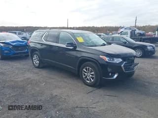 ✅ 2019 Chevrolet Traverse LT Cloth • VIN: 1GNERGKW7KJ221945 • Lot: 43559098. Wystawiony na IAAI z przebiegiem 142 243 mil. Bezpłatny archiwum sprzedaży aukcyjnych z USA i szczegółowy raport historii pojazdu na DreamBid. Zdjęcie 1.