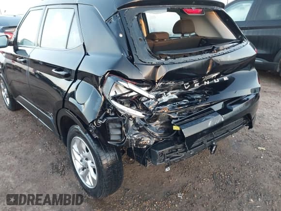✅ 2020 Hyundai Venue SEL • VIN: KMHRC8A31LU018571 • Lot: 41711399. Listed on IAAI with 40,259 mi. Free auction sales archive from the USA and detailed vehicle history report at DreamBid. Image 6.