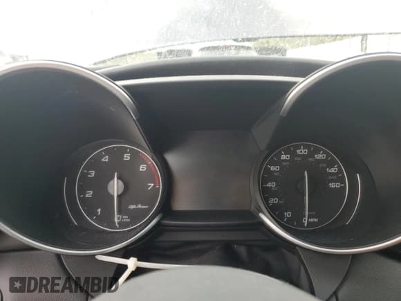 ✅ 2017 Alfa Romeo Giulia Ti • VIN: ZARFAEEN3H7560127 • Lot: 85261535. Listed on Copart with Not provided. Free auction sales archive from the USA and detailed vehicle history report at DreamBid. Image 9.