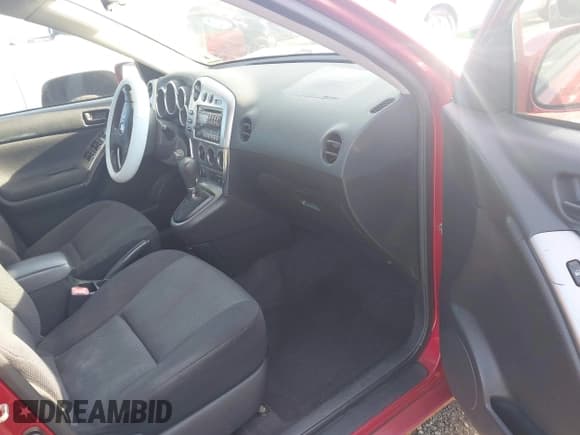 ✅ 2005 Pontiac Vibe • VIN: 5Y2SL63875Z405277 • Lot: 43548708. Listed on IAAI with 209,915 mi. Free auction sales archive from the USA and detailed vehicle history report at DreamBid. Image 5.