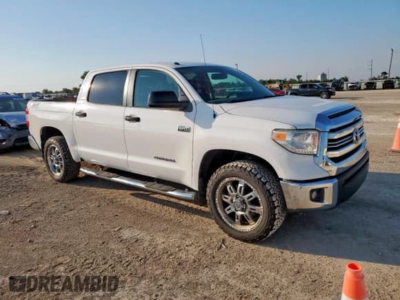 ✅ 2017 Toyota Tundra SR5 • VIN: 5TFDW5F17HX616259 • Lot: 69731325. Listed on Copart with 87,274 mi. Free auction sales archive from the USA and detailed vehicle history report at DreamBid. Image 4.