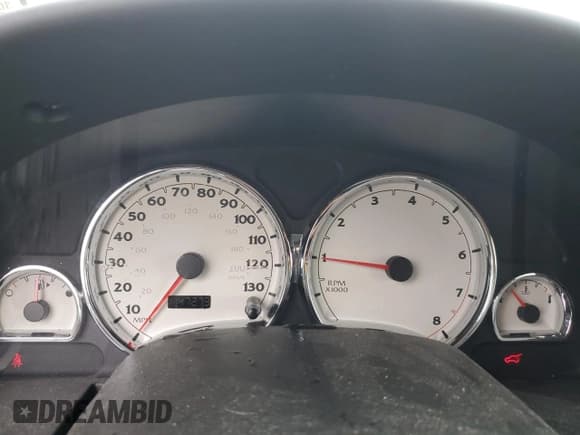 ✅ 2006 Saturn VUE • VIN: 5GZCZ53406S850110 • Lot: 71220374. Wystawiony na Copart z przebiegiem 147 273 mil. Bezpłatny archiwum sprzedaży aukcyjnych z USA i szczegółowy raport historii pojazdu na DreamBid. Zdjęcie 9.