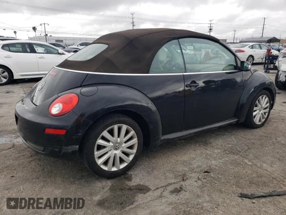✅ 2010 Volkswagen Beetle • VIN: 3VWRG3AL4AM009194 • Lot: 48817135. Listed on Copart with 137,502 mi. Free auction sales archive from the USA and detailed vehicle history report at DreamBid. Image 3.