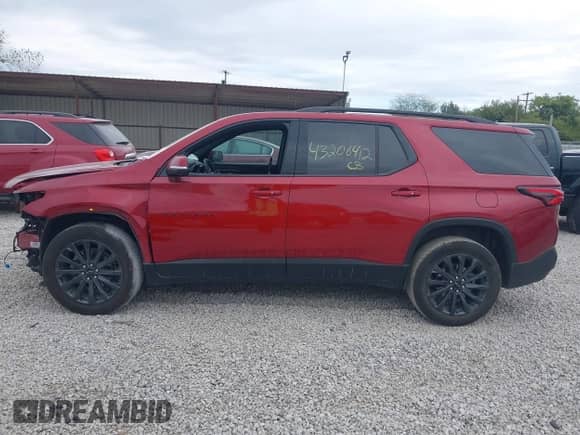 2023 Chevrolet Traverse RS z VIN 1GNERJKW9PJ204407, wystawiony jako IAAI lot #43405597 z przebiegiem 26 747 mil mil oraz . Historia ofert i sprzedaży dostępna na DreamBid. Obrazek 15.