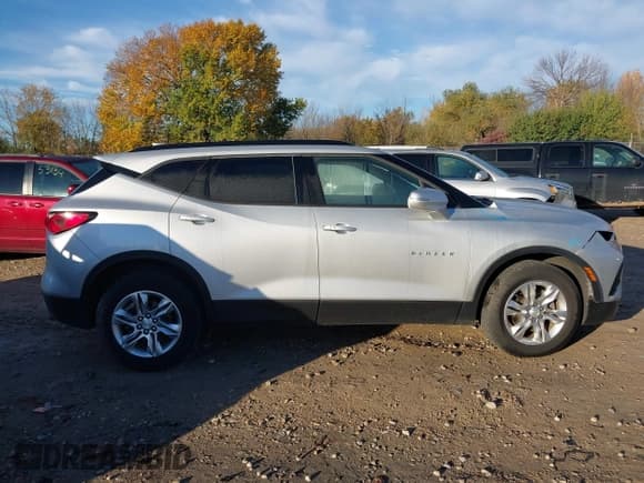 ✅ 2020 Chevrolet Blazer LT • VIN: 3GNKBHRS1LS537082 • Lot: 43489152. Listed on IAAI with 64,642 mi. Free auction sales archive from the USA and detailed vehicle history report at DreamBid. Image 13.