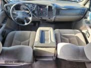 ✅ 2005 Chevrolet Avalanche Z71 • VIN: 3GNEK12Z15G266218 • Lot: 90419005. Listed on Copart with 180,965 mi. Free auction sales archive from the USA and detailed vehicle history report at DreamBid. Image 8.