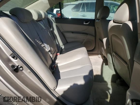 ✅ 2008 Hyundai Sonata SE • VIN: 5NPEU46F38H306573 • Лот: 75543634. Опубликован ранее на Copart с пробегом 138 076 миль. Бесплатный доступ к архиву аукционных продаж из США и подробный отчёт об истории автомобиля на DreamBid. Изображение 10.