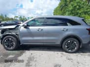 ✅ 2025 Kia Sorento S • VIN: 5XYRL4JC2SG397576 • Lot: 43263563. Wystawiony na IAAI z przebiegiem 5 505 mil. Bezpłatny archiwum sprzedaży aukcyjnych z USA i szczegółowy raport historii pojazdu na DreamBid. Zdjęcie 14.