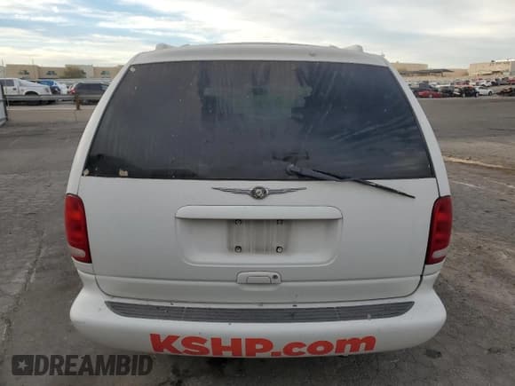 ✅ 2000 Chrysler Town & Country Limited • VIN: 1C4GP64L9YB521378 • Lot: 41983765. Listed on Copart with 74,216 mi. Free auction sales archive from the USA and detailed vehicle history report at DreamBid. Image 6.