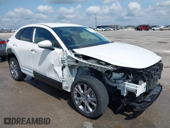 ✅ 2020 Mazda CX-30 Select • VIN: 3MVDMACL9LM115827 • Лот: 42731568. Опубликован ранее на IAAI с пробегом 27 938 миль. Бесплатный доступ к архиву аукционных продаж из США и подробный отчёт об истории автомобиля на DreamBid. Изображение 1.