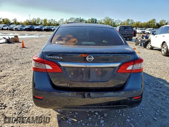 ✅ 2015 Nissan Sentra S • VIN: 3N1AB7AP0FY347459 • Lot: 94318325. Wystawiony na Copart z przebiegiem 89 703 mil. Bezpłatny archiwum sprzedaży aukcyjnych z USA i szczegółowy raport historii pojazdu na DreamBid. Zdjęcie 6.