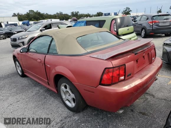 ✅ 2000 Ford Mustang GT • VIN: 1FAFP45X7YF263636 • Лот: 90754945. Опубликован ранее на Copart с пробегом 56 268 миль. Бесплатный доступ к архиву аукционных продаж из США и подробный отчёт об истории автомобиля на DreamBid. Изображение 2.