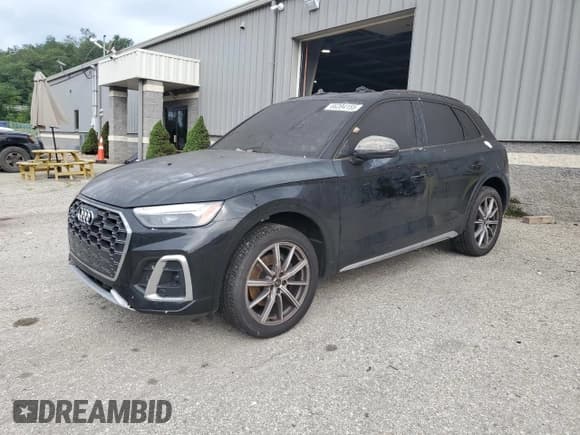 ✅ 2022 Audi SQ5 Premium Plus • VIN: WA1B4AFY2N2092122 • Лот: 66394155. Опубликован ранее на Copart с пробегом 25 888 миль. Бесплатный доступ к архиву аукционных продаж из США и подробный отчёт об истории автомобиля на DreamBid. Изображение 1.