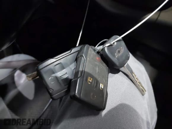 ✅ 2015 Chevrolet Silverado 2500HD LT • VIN: 1GC1KVEG7FF644991 • Lot: 40961070. Listed on IAAI with 212,548 mi. Free auction sales archive from the USA and detailed vehicle history report at DreamBid. Image 11.