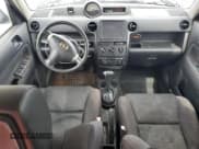 ✅ 2004 Scion xB • VIN: JTLKT324540155039 • Лот: 70092025. Опубликован ранее на Copart с пробегом 397 841 миль. Бесплатный доступ к архиву аукционных продаж из США и подробный отчёт об истории автомобиля на DreamBid. Изображение 8.