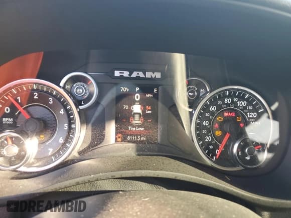 ✅ 2023 Ram 2500 Tradesman • VIN: 3C6UR4HJ6PG609800 • Lot: 74790674. Wystawiony na Copart z przebiegiem 8 111 mil. Bezpłatny archiwum sprzedaży aukcyjnych z USA i szczegółowy raport historii pojazdu na DreamBid. Zdjęcie 9.