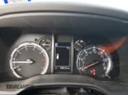 ✅ 2021 Toyota 4Runner Venture • VIN: JTEHU5JR1M5964905 • Лот: 89924805. Опубликован ранее на Copart с пробегом 58 623 миль. Бесплатный доступ к архиву аукционных продаж из США и подробный отчёт об истории автомобиля на DreamBid. Изображение 9.