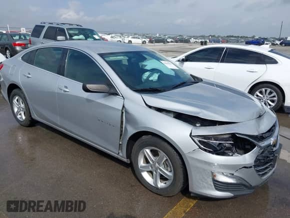2019 Chevrolet Malibu LS z VIN 1G1ZC5ST7KF185207, wystawiony jako IAAI lot #41890505 z przebiegiem 121 509 mil mil oraz . Historia ofert i sprzedaży dostępna na DreamBid. Obrazek 1.