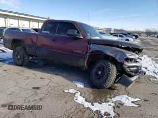 2000 Dodge 1500 с VIN 3B7HF12Y4YG124791, выставлен на аукционе Copart как лот 74444374 с пробегом 157 755 миль миль и На запчасти • Non repairable. История ставок и продаж доступна на DreamBid. Изображение 4.