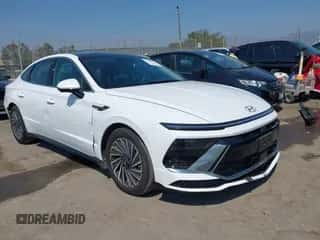 2025 Hyundai Sonata Limited with VIN KMHL54JJ6SA119371, listed as a IAAI auction lot 42953277 with 10,336 mi miles and . Bid and sale history available at DreamBid. Image 1.