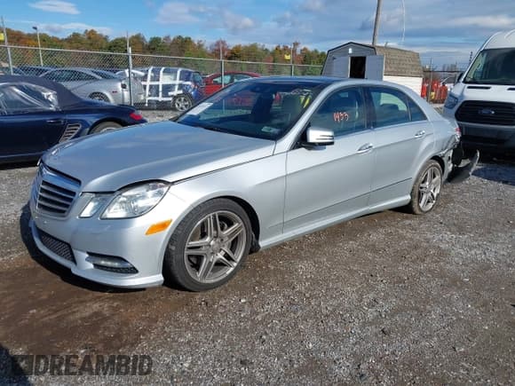 ✅ 2013 Mercedes-Benz E 350 Luxury • VIN: WDDHF8JB7DA686267 • Lot: 43471433. Wystawiony na IAAI z przebiegiem 123 623 mil. Bezpłatny archiwum sprzedaży aukcyjnych z USA i szczegółowy raport historii pojazdu na DreamBid. Zdjęcie 17.