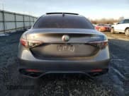 ✅ 2024 Alfa Romeo Giulia Veloce • VIN: ZARFANBN3R7677535 • Lot: 86681564. Wystawiony na Copart z przebiegiem 13 036 mil. Bezpłatny archiwum sprzedaży aukcyjnych z USA i szczegółowy raport historii pojazdu na DreamBid. Zdjęcie 6.