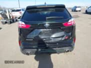 ✅ 2019 Ford Edge ST • VIN: 2FMPK4AP9KBC14395 • Lot: 43675292. Wystawiony na IAAI z przebiegiem 22 502 mil. Bezpłatny archiwum sprzedaży aukcyjnych z USA i szczegółowy raport historii pojazdu na DreamBid. Zdjęcie 16.