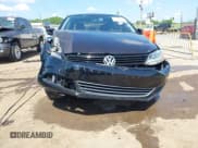 ✅ 2013 Volkswagen Jetta SE • VIN: 3VWDP7AJ3DM438668 • Lot: 42235014. Wystawiony na IAAI z przebiegiem 128 406 mil. Bezpłatny archiwum sprzedaży aukcyjnych z USA i szczegółowy raport historii pojazdu na DreamBid. Zdjęcie 12.