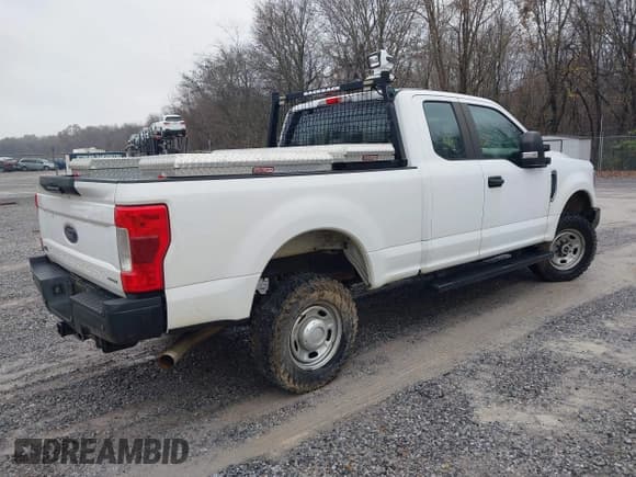 ✅ 2018 Ford F-250 XL • VIN: 1FT7X2B62JEC13544 • Lot: 43728829. Listed on IAAI with 167,453 mi. Free auction sales archive from the USA and detailed vehicle history report at DreamBid. Image 4.