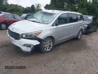 ✅ 2020 Kia Sedona LX • VIN: KNDMB5C19L6591623 • Lot: 43290544. Listed on IAAI with 70,586 mi. Free auction sales archive from the USA and detailed vehicle history report at DreamBid. Image 2.