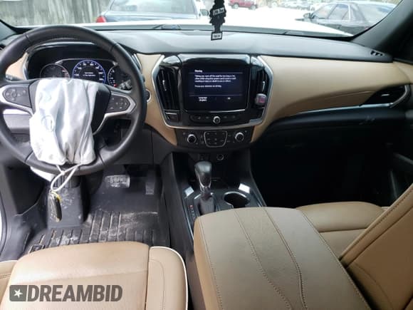 ✅ 2022 Chevrolet Traverse Premier • VIN: 1GNERKKW9NJ149105 • Lot: 41861773. Wystawiony na Copart z przebiegiem 21 438 mil. Bezpłatny archiwum sprzedaży aukcyjnych z USA i szczegółowy raport historii pojazdu na DreamBid. Zdjęcie 8.