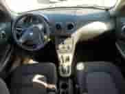 2009 Chevrolet HHR LS z VIN 3GNCA13B39S601056, wystawiony jako Copart lot #74245364 z przebiegiem 138 801 mil mil oraz Czysty tytuł • Clean title. Historia ofert i sprzedaży dostępna na DreamBid. Obrazek 8.