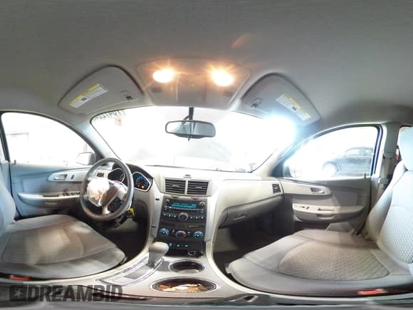 ✅ 2012 Chevrolet Traverse LS • VIN: 1GNKVFED7CJ419879 • Lot: 70472845. Wystawiony na Copart z przebiegiem 118 384 mil. Bezpłatny archiwum sprzedaży aukcyjnych z USA i szczegółowy raport historii pojazdu na DreamBid. Zdjęcie 15.