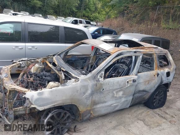 ✅ 2014 Jeep Grand Cherokee Limited • VIN: 1C4RJFBG0EC522893 • Lot: 43237436. Listed on IAAI with Not provided. Free auction sales archive from the USA and detailed vehicle history report at DreamBid. Image 6.