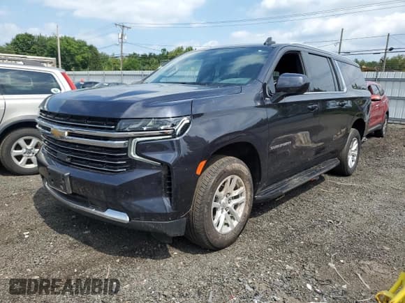 ✅ 2022 Chevrolet Suburban LT • VIN: 1GNSKCKD6NR346570 • Lot: 68472374. Wystawiony na Copart z przebiegiem Nie podano. Bezpłatny archiwum sprzedaży aukcyjnych z USA i szczegółowy raport historii pojazdu na DreamBid. Zdjęcie 1.