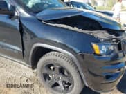 ✅ 2019 Jeep Grand Cherokee Altitude • VIN: 1C4RJFAG6KC786424 • Lot: 43420353. Wystawiony na IAAI z przebiegiem 76 367 mil. Bezpłatny archiwum sprzedaży aukcyjnych z USA i szczegółowy raport historii pojazdu na DreamBid. Zdjęcie 18.