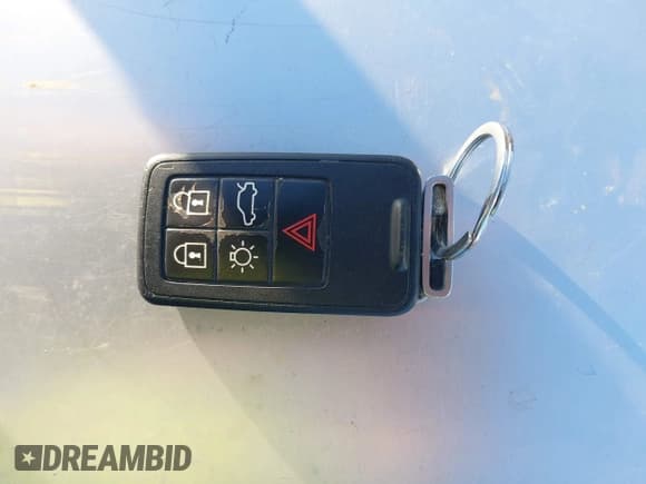 ✅ 2008 Volvo XC70 • VIN: YV4BZ982X81008103 • Лот: 43473831. Опубликован ранее на IAAI с пробегом 201 129 миль. Бесплатный доступ к архиву аукционных продаж из США и подробный отчёт об истории автомобиля на DreamBid. Изображение 11.