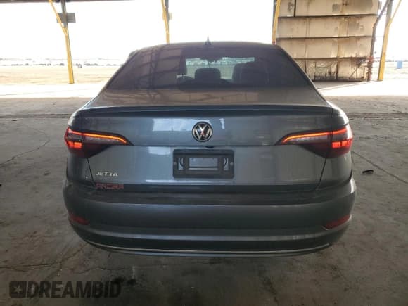 ✅ 2020 Volkswagen Jetta SEL • VIN: 3VWE57BU7LM089497 • Lot: 43639495. Listed on Copart with 42,048 mi. Free auction sales archive from the USA and detailed vehicle history report at DreamBid. Image 6.